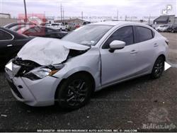 تويوتا يارس